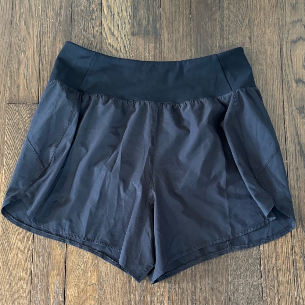 Spanx Get Moving Shorts NWOT
